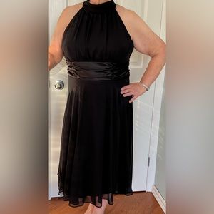 Plus size halter cocktail dress